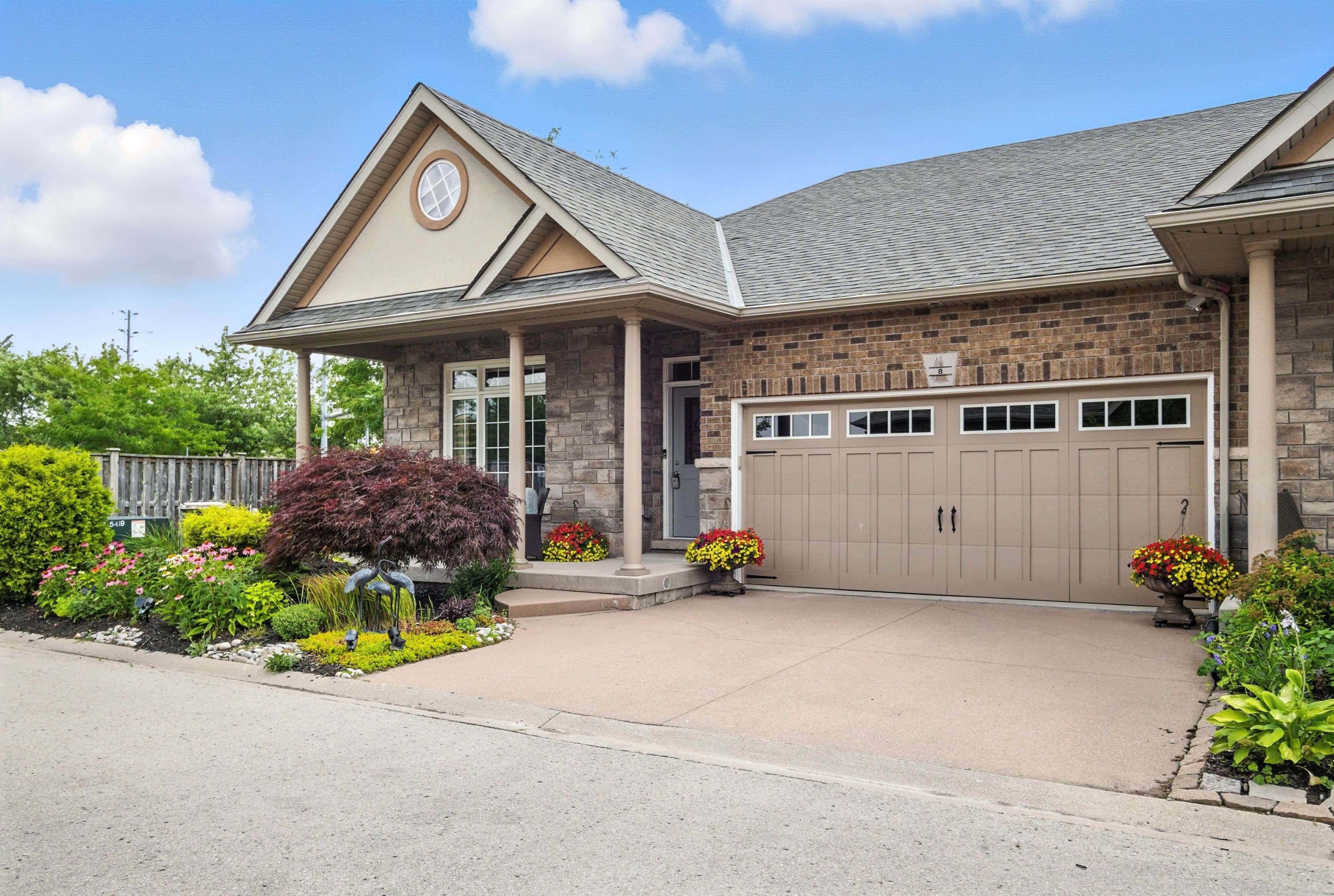 6334 Desanka AVE #8, Niagara Falls, ON L2H 0E4