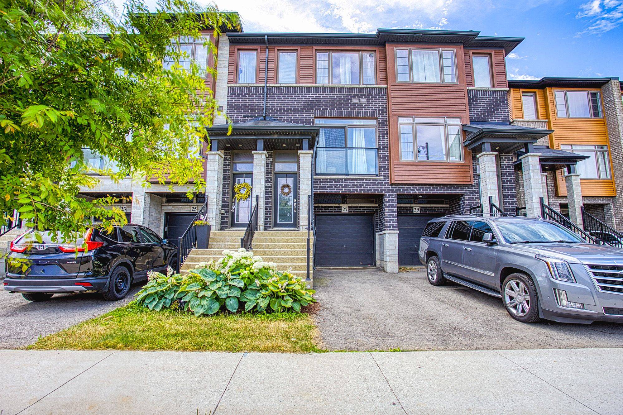 27 Soho ST, Hamilton, ON L8J 0L4