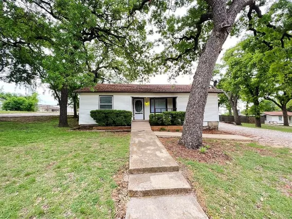 701 N Business 287, Decatur, TX 76234