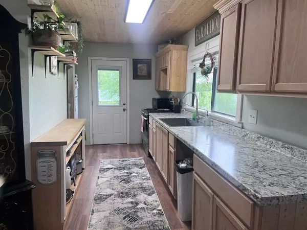 430 HCR 1231, Whitney, TX 76692