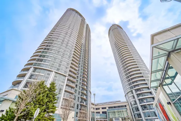 135 Village Green SQ #PH21, Toronto E07, ON M1S 0L1