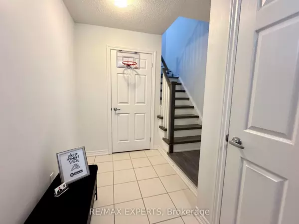 Whitchurch-stouffville, ON L4A 1Y5,23 Wimshaw LN