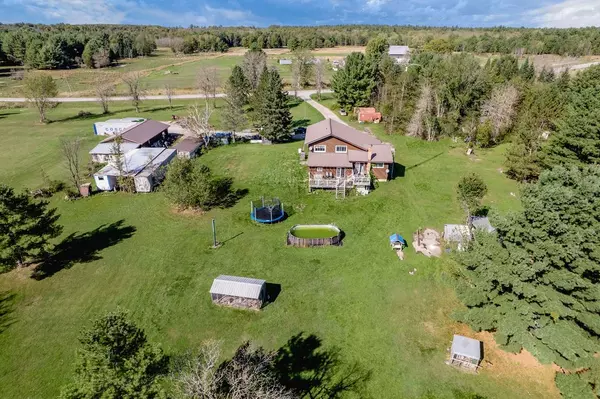 776 Monck RD, Kawartha Lakes, ON L0K 1W0