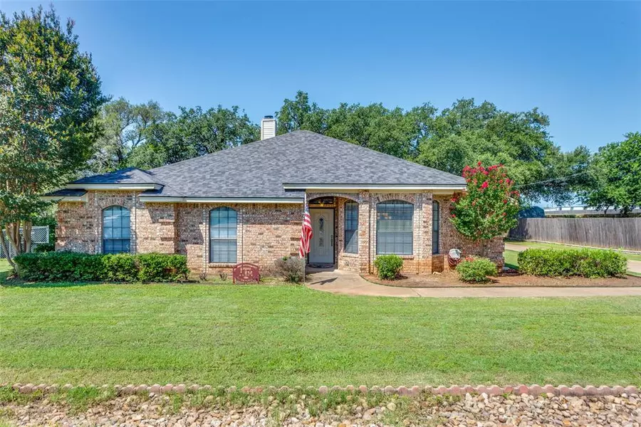 4018 View Point Drive, Granbury, TX 76048