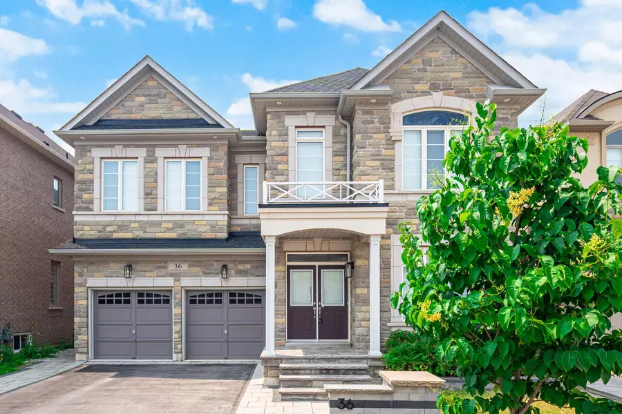 36 Golden Hawk DR, Hamilton, ON L8B 1W8