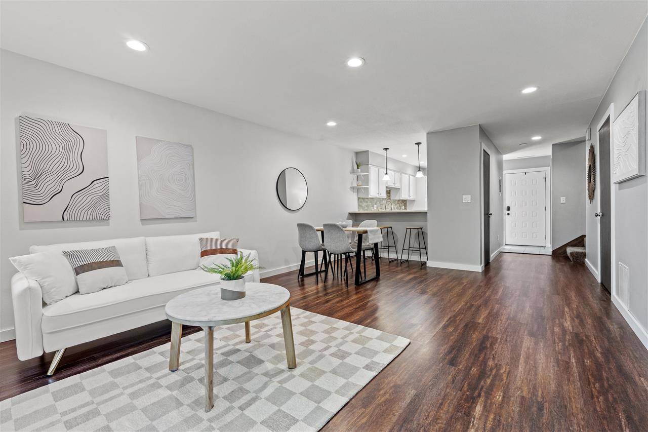 Iowa City, IA 52246,454 Hawaii Ct