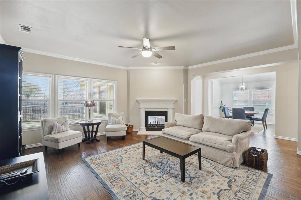 3505 Mustang Drive, Denton, TX 76210
