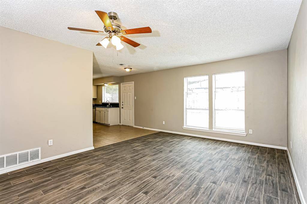 Rockwall, TX 75032,352 Lakeside Drive