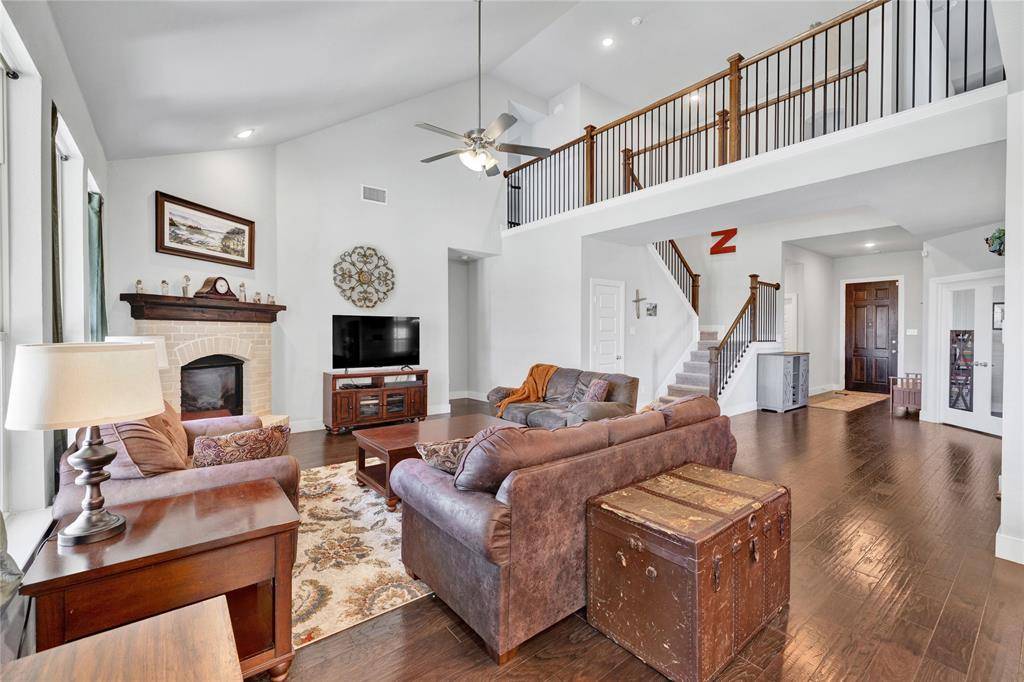 Forney, TX 75126,2044 Longbridge Road