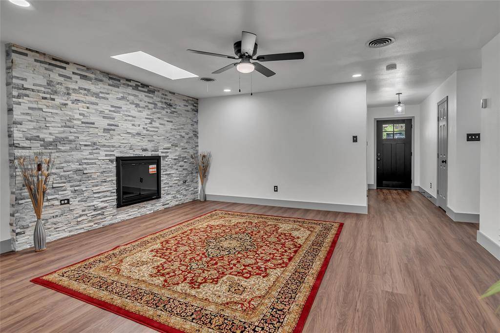 Euless, TX 76040,1821 Kynette Drive
