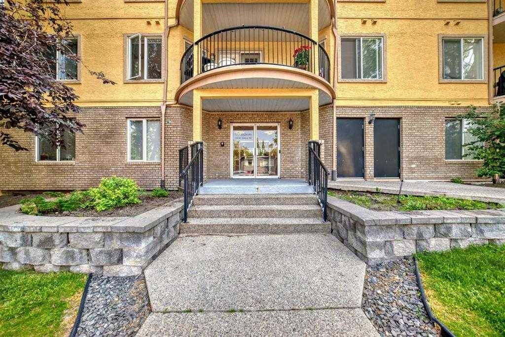 735 56 AVE Southwest #205, Calgary, AB T2V 0G9