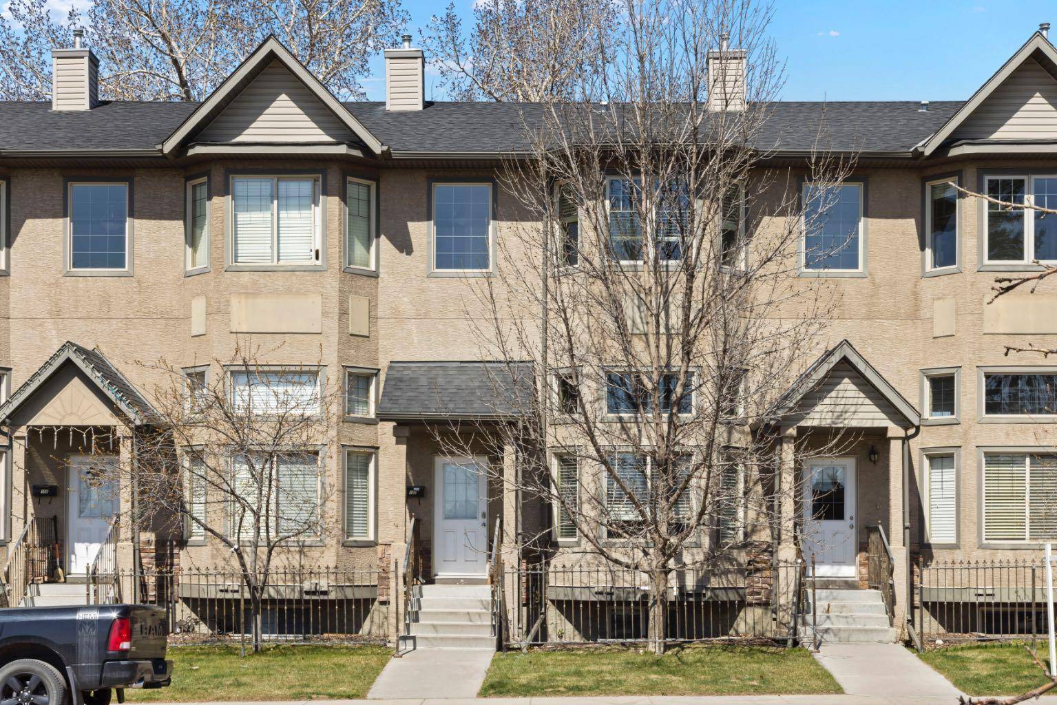 160 153 AVE Southeast, Calgary, AB T2X 3X6