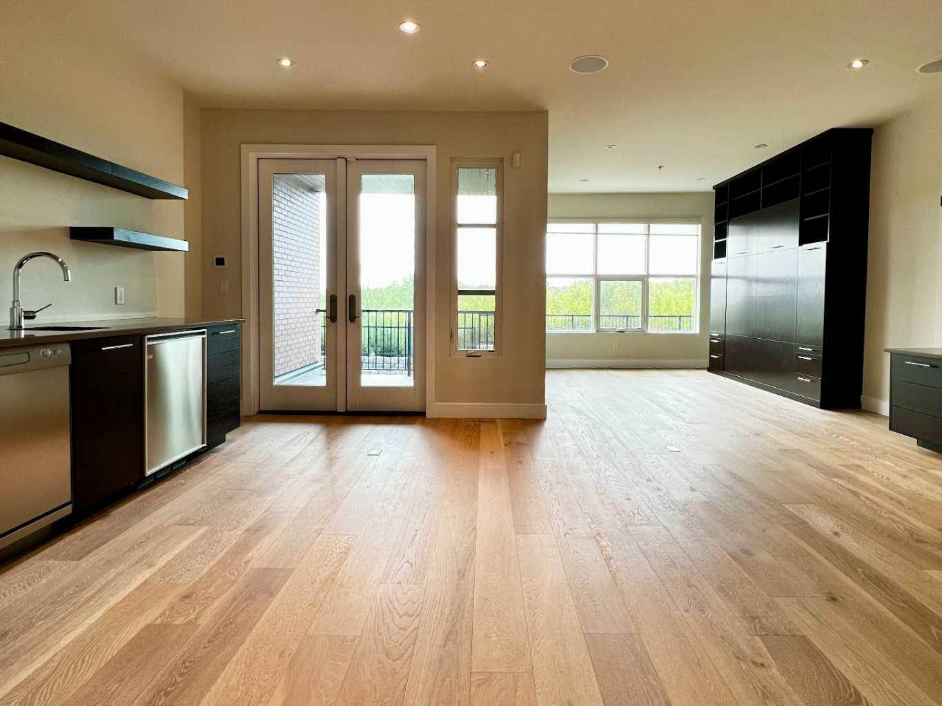 Calgary, AB T3H 0G3,113 Aspen Meadows HL Southwest