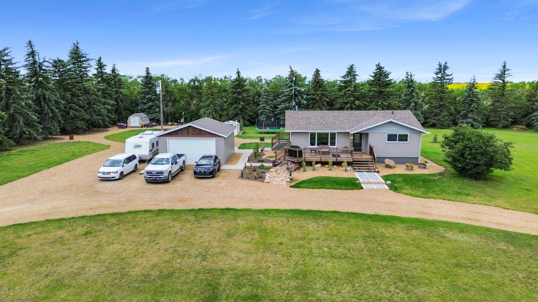 Delia, AB T0J 0W0,320156 RR181