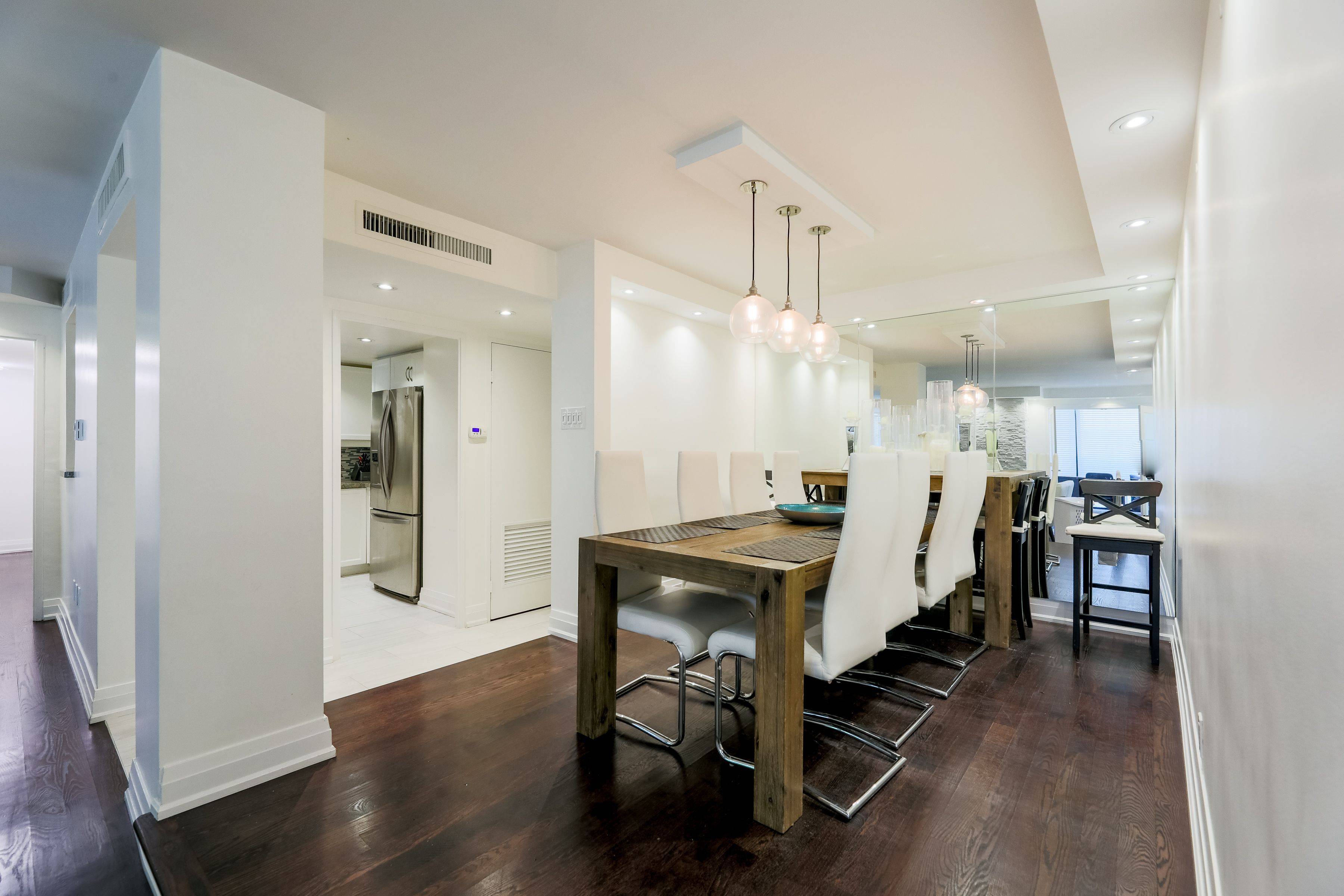 Toronto C03, ON M5P 1P7,70 Montclair AVE W #203
