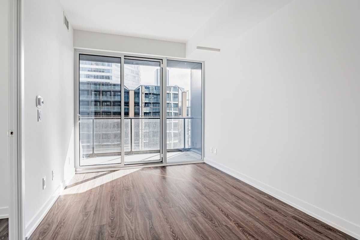20 Edward ST #1407, Toronto C01, ON M5G 1C9