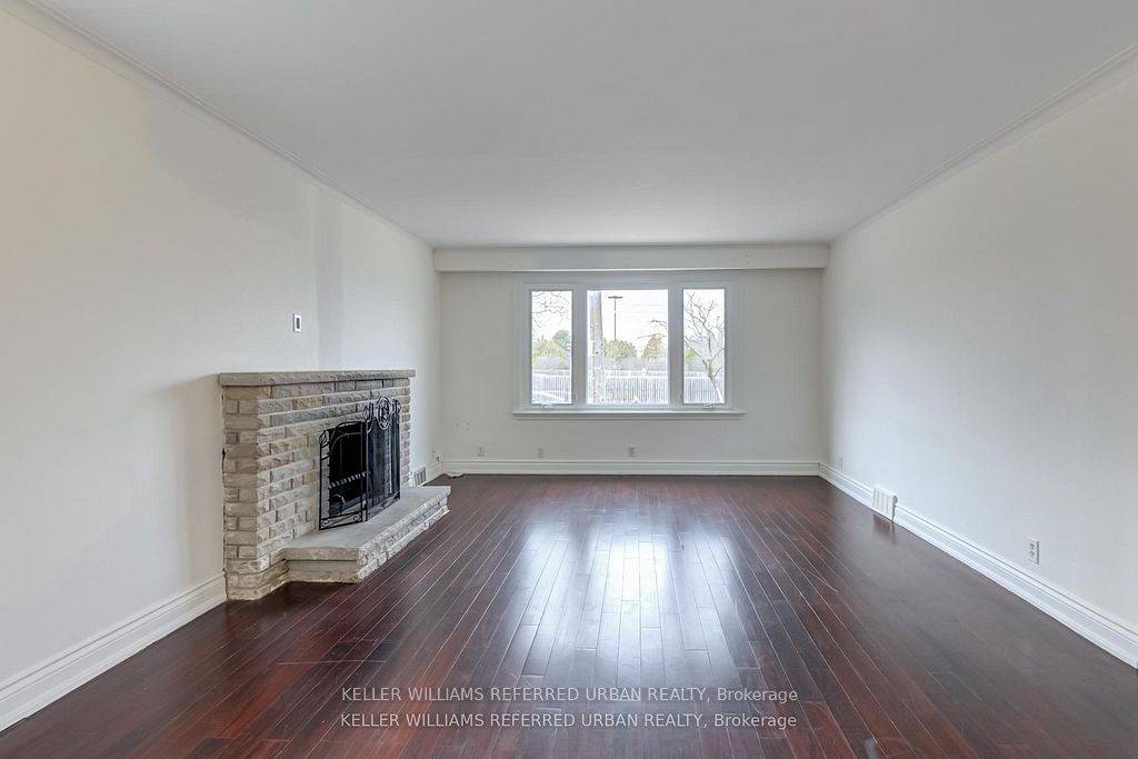 Toronto C14, ON M2M 1Z5,91 Bishop AVE