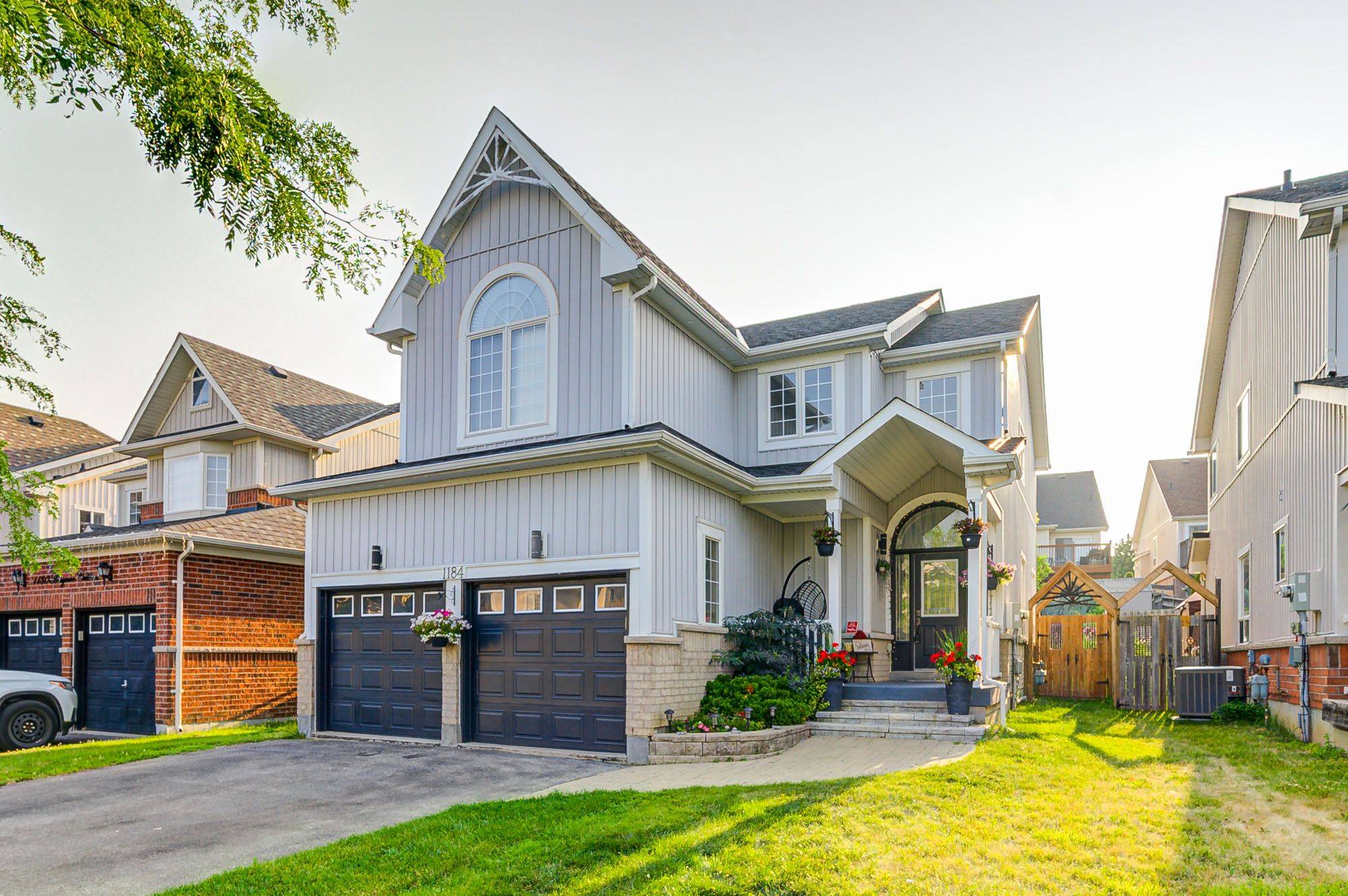 Oshawa, ON L1K 3A4,1184 Ashgrove CRES