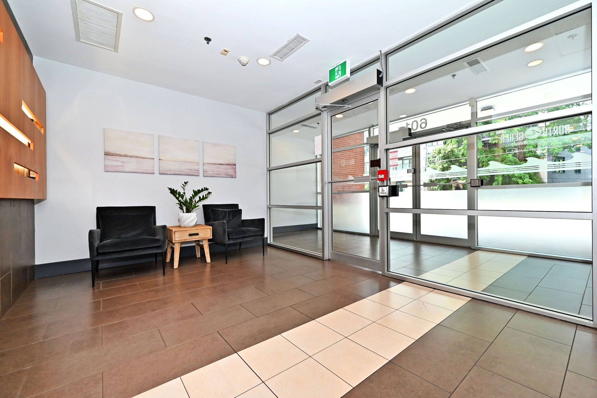 Toronto E02, ON M4E 3Y2,601 Kingston RD #314