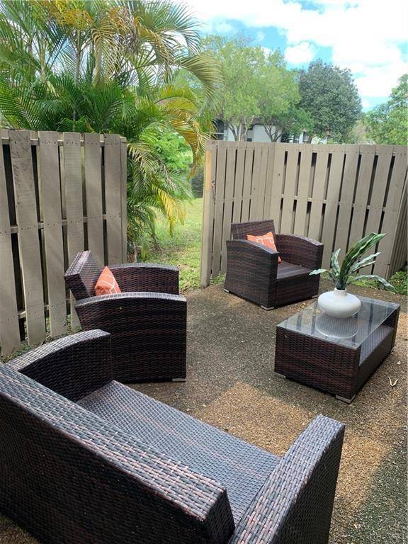 Plantation, FL 33324,870 NW 81st Ter