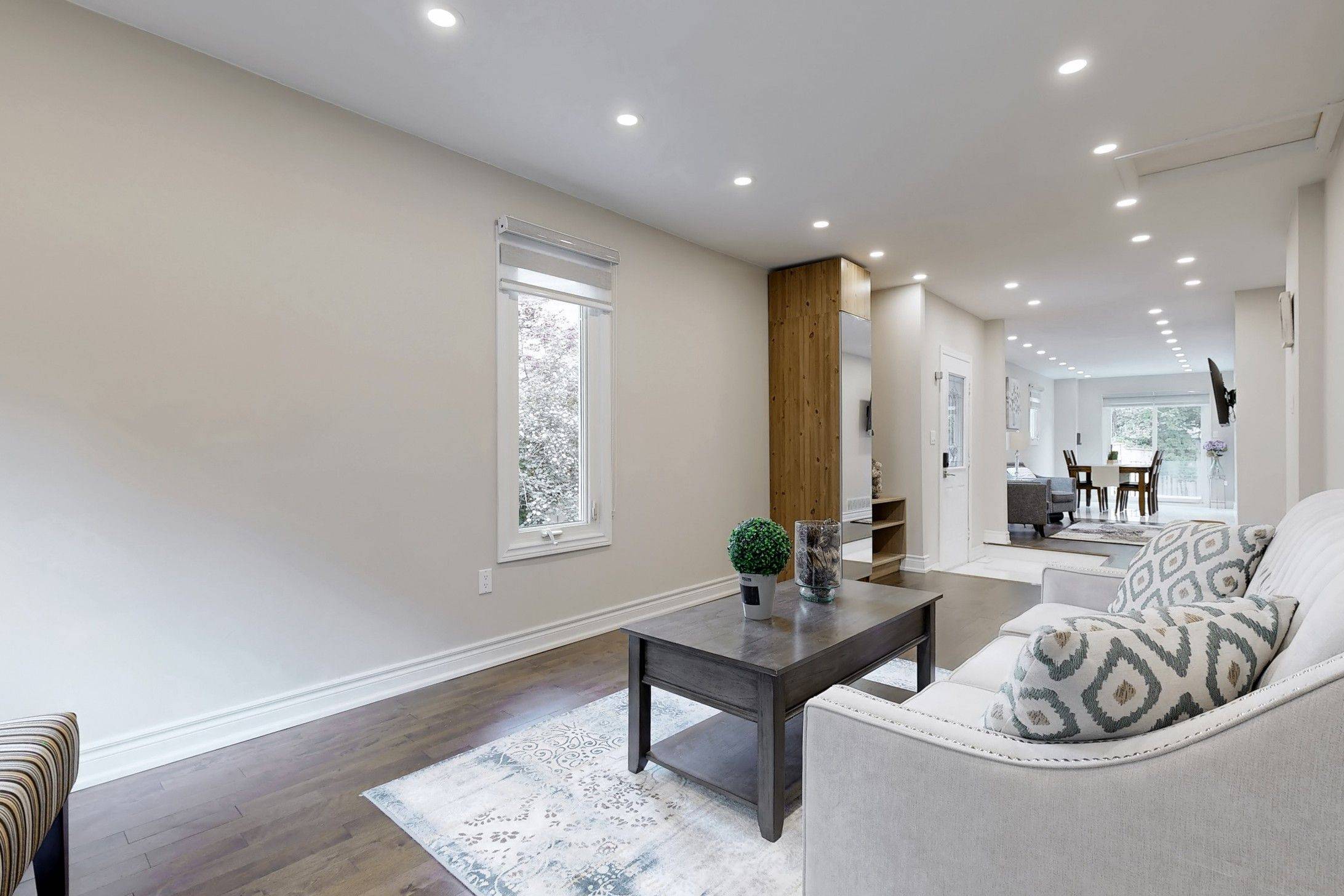 Richmond Hill, ON L4C 9R3,60 Steepleview CRES