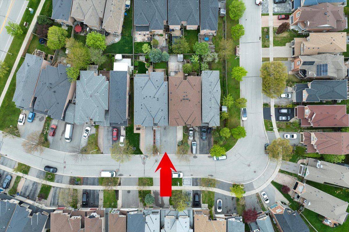Richmond Hill, ON L4E 3X6,63 Carousel CRES