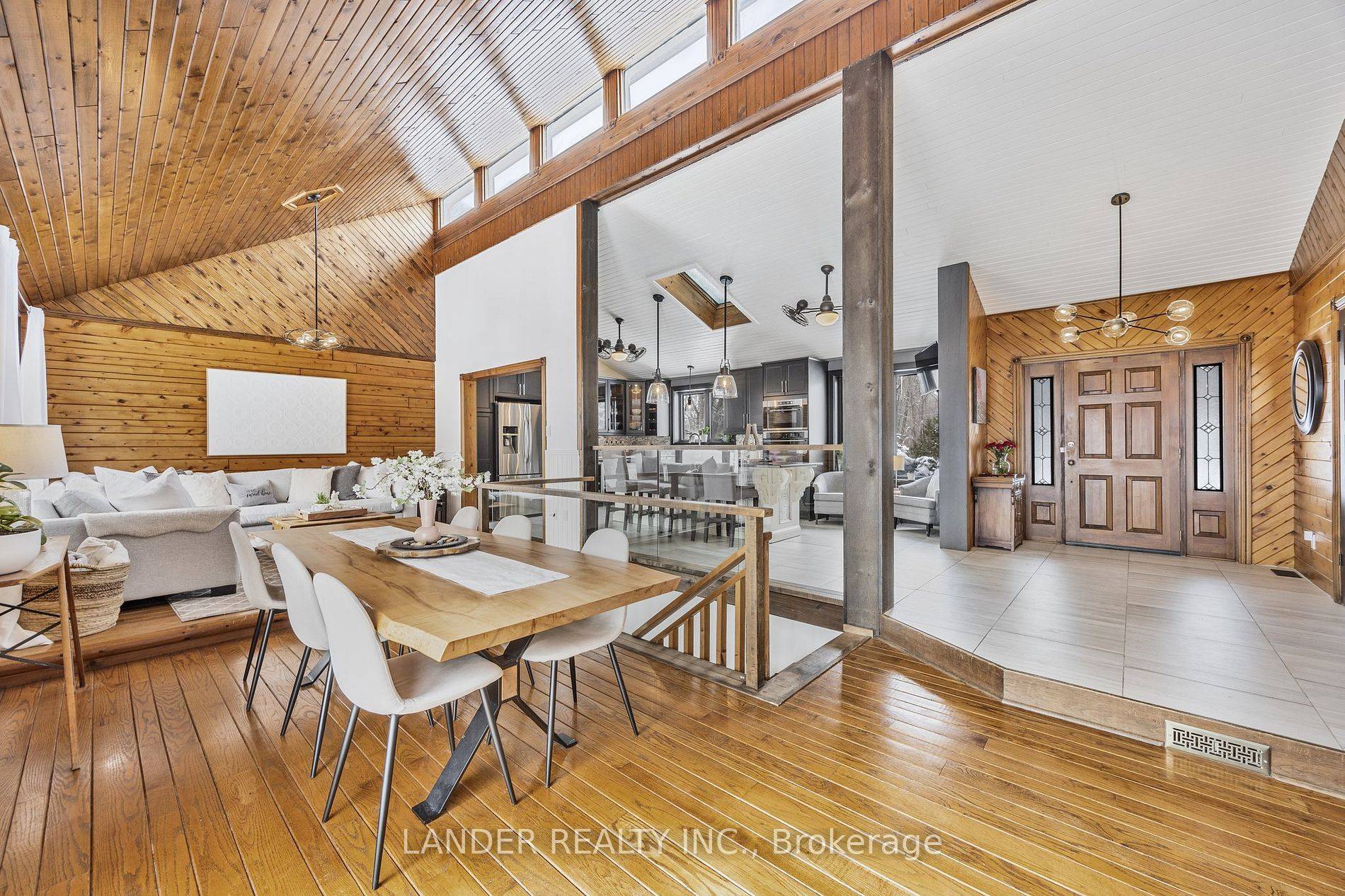 East Gwillimbury, ON L9N 0E7,33 Morgans RD