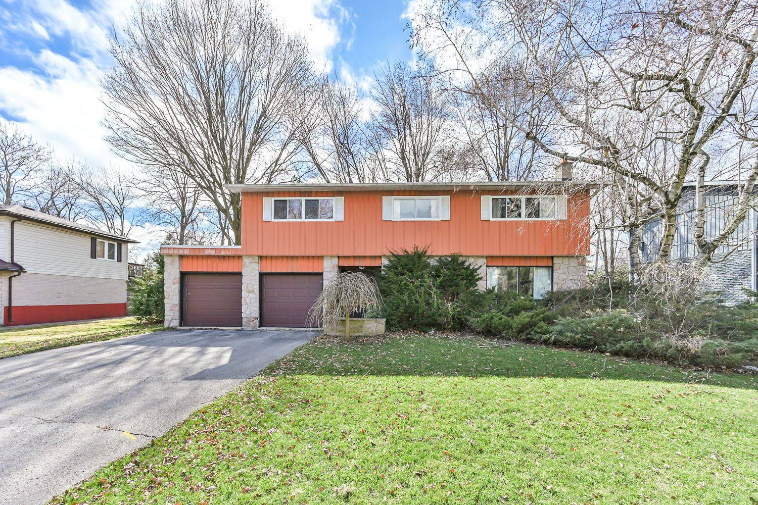 14 Jeremy DR, Markham, ON L3R 2K6