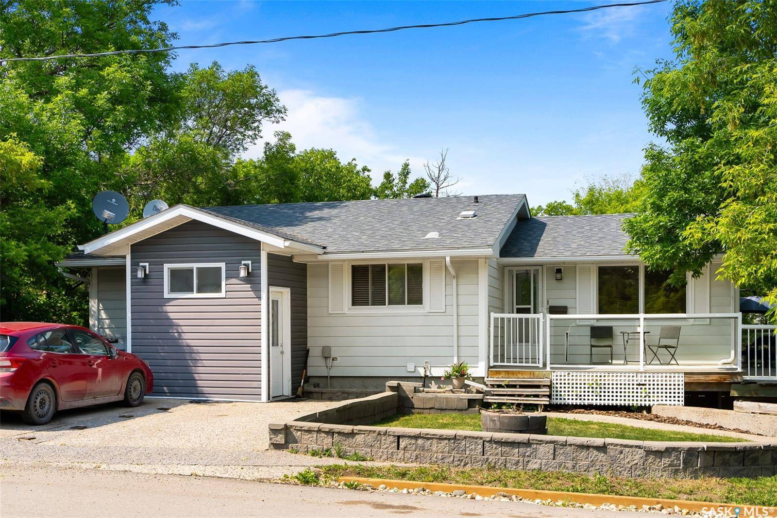 232 1st STREET E, Regina Beach, SK S0G 4C0