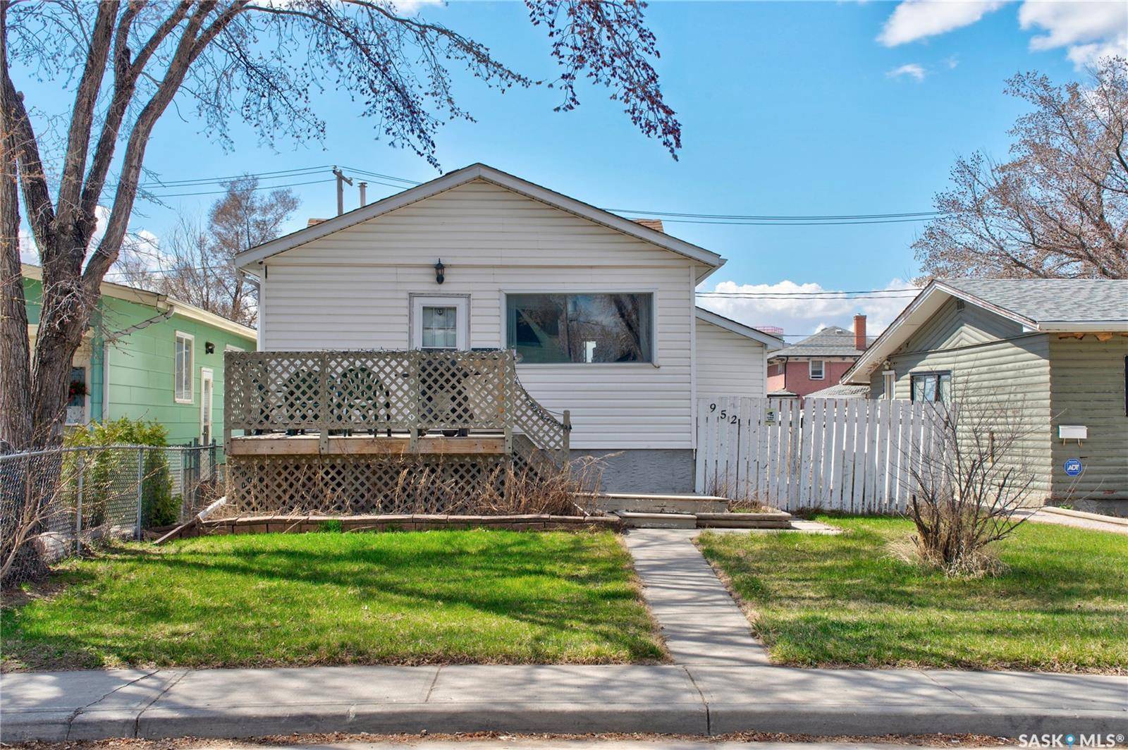 952 Wallace STREET, Regina, SK S4N 3Y5