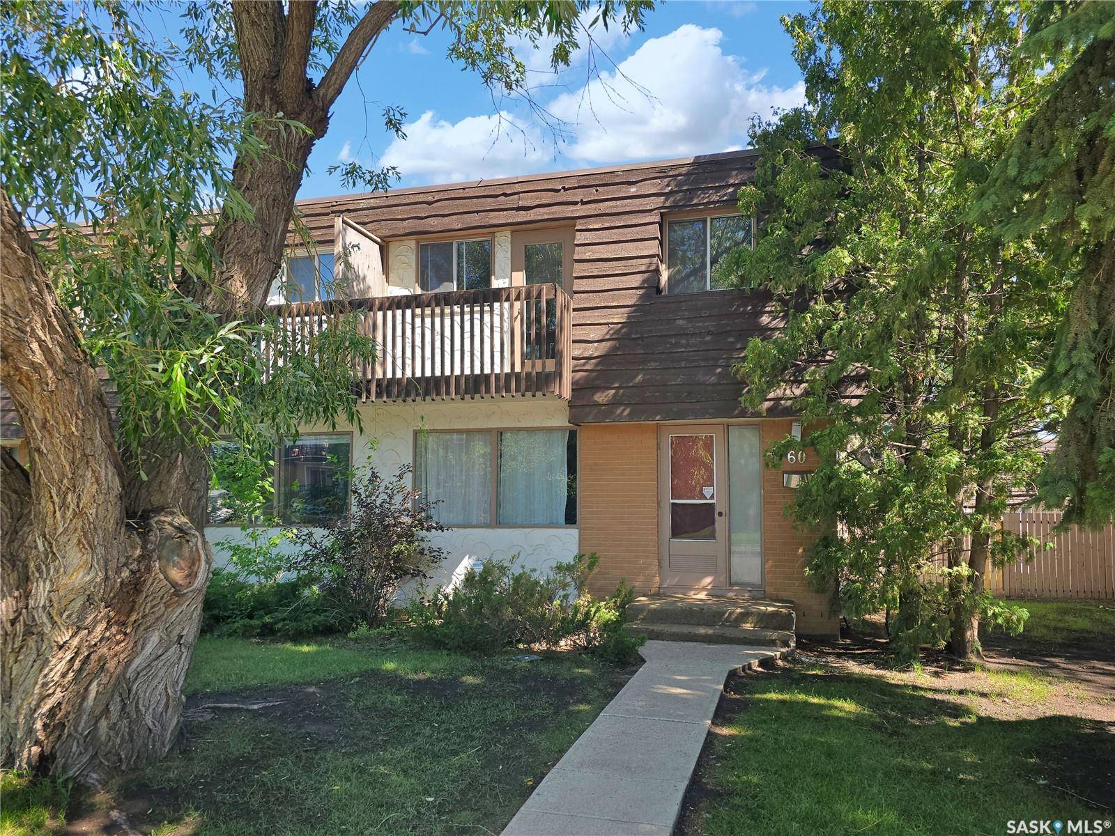 120 Acadia DRIVE #60, Saskatoon, SK S7H 3V2