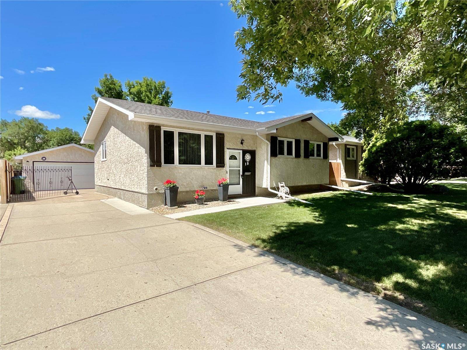 Regina, SK S4X 1L4,18 Storey CRESCENT