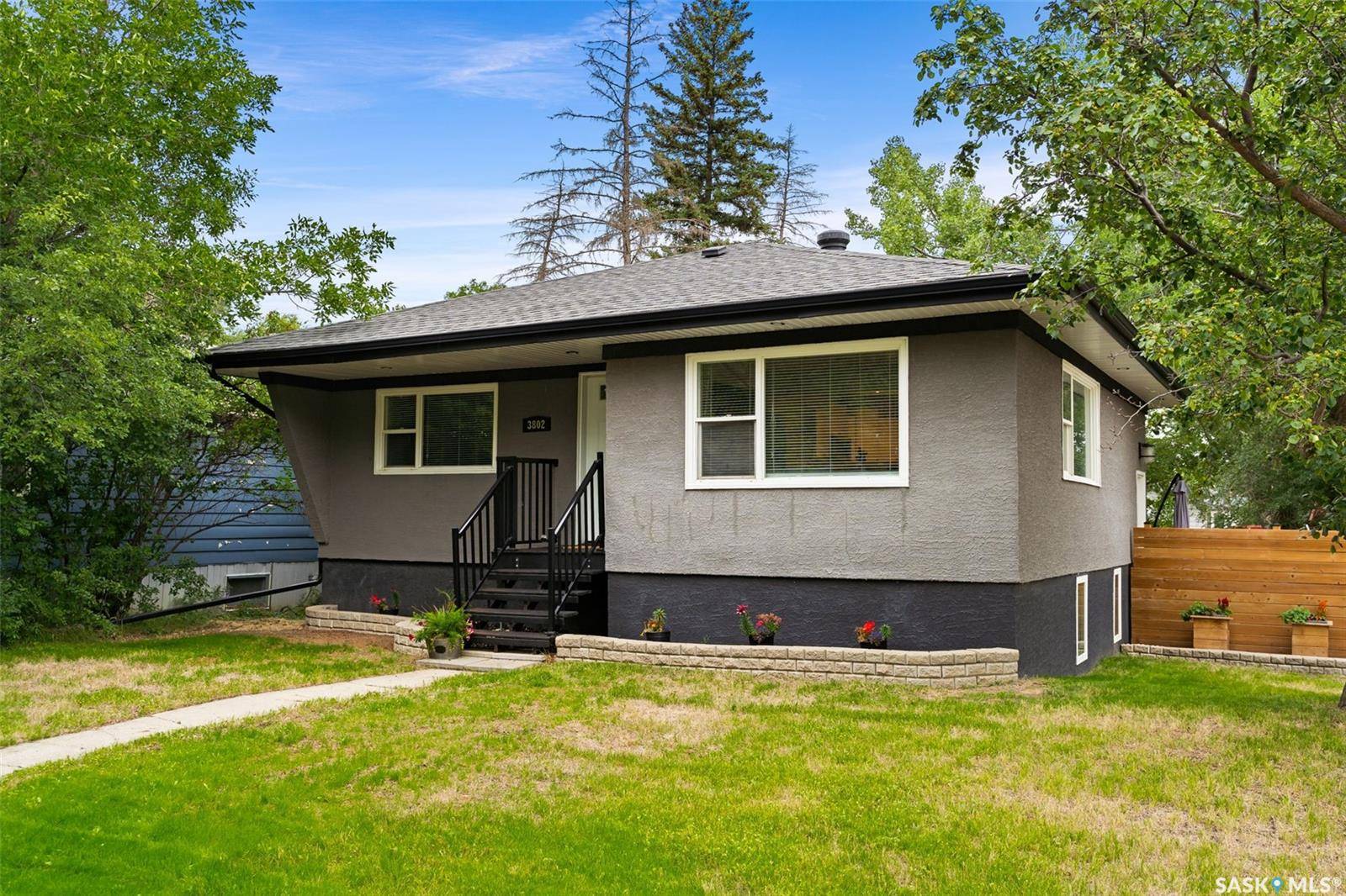 3802 20th AVENUE, Regina, SK S4S 0P4