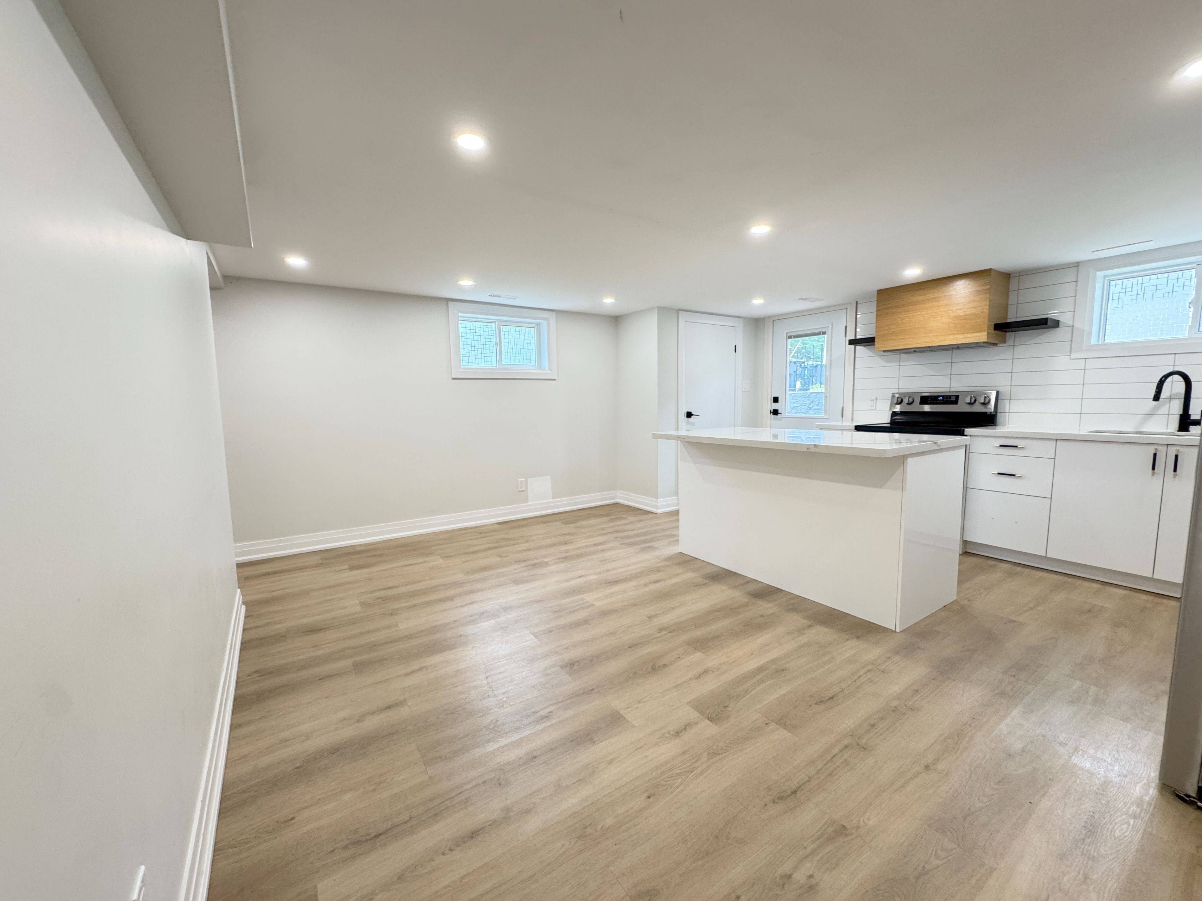 Toronto W06, ON M8V 3R9,99 Twenty Sixth ST #B