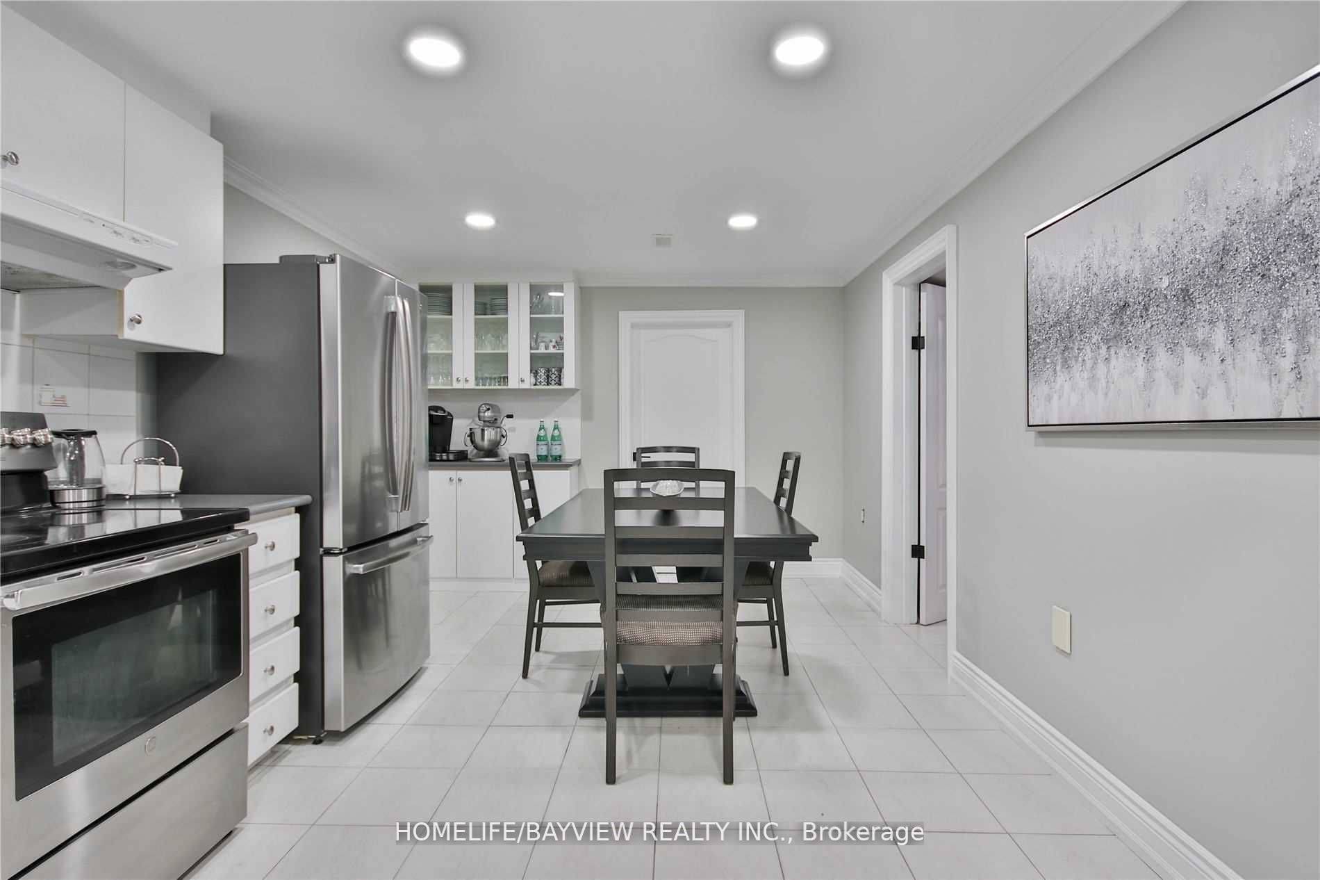 Toronto W05, ON M3J 1G2,72 Keegan CRES