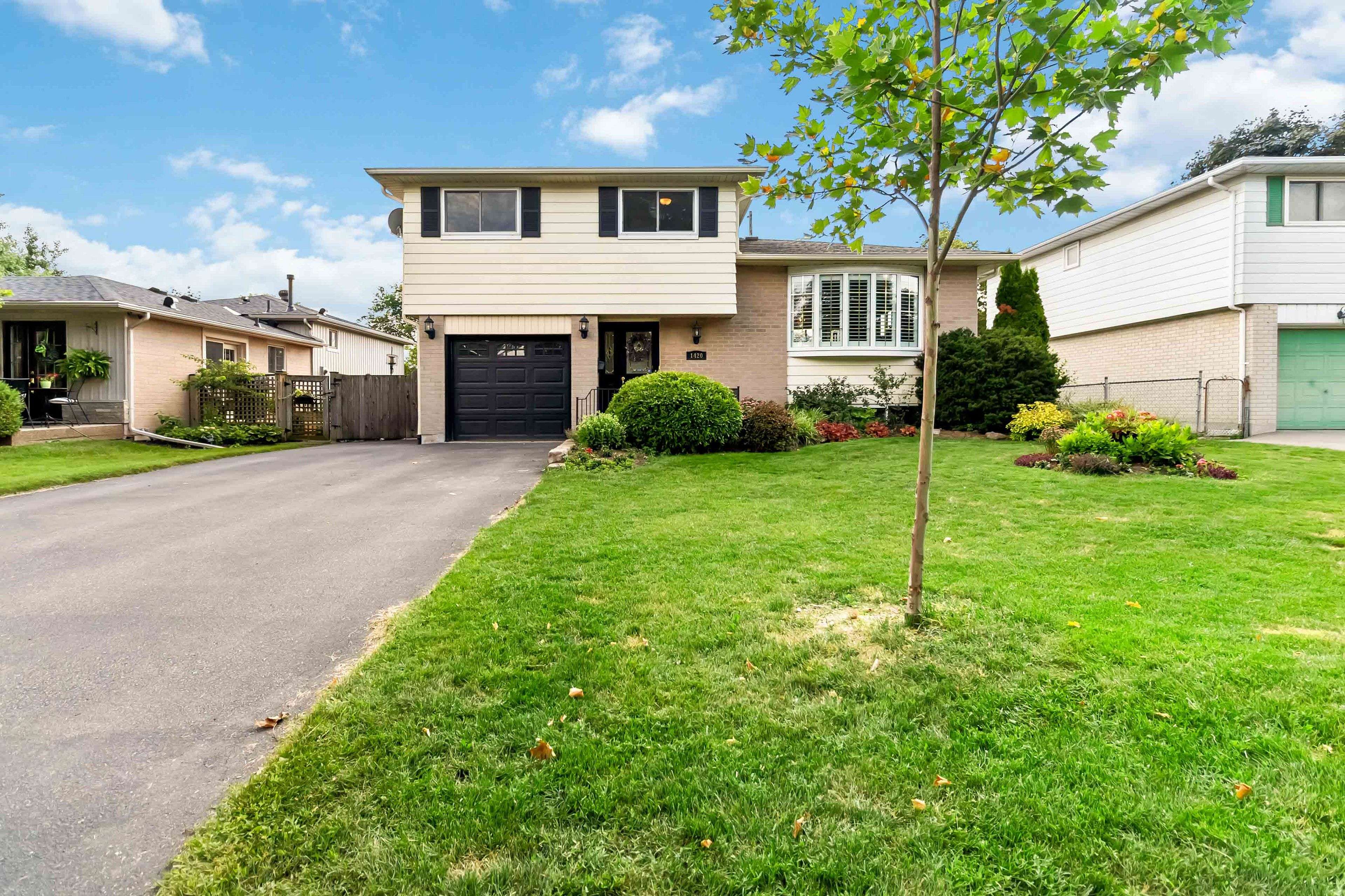 1420 Thornton RD, Burlington, ON L7M 1N5