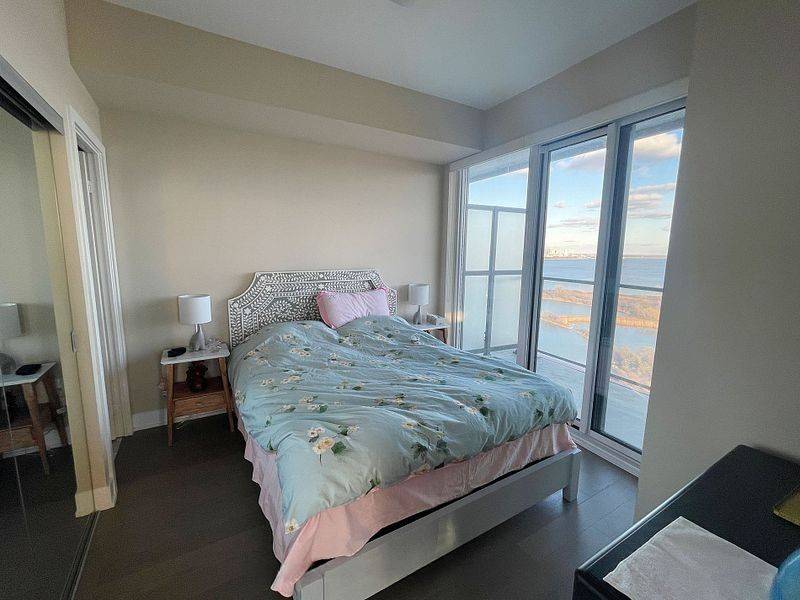 Toronto W06, ON M8V 1A1,20 Shore Breeze DR #2110