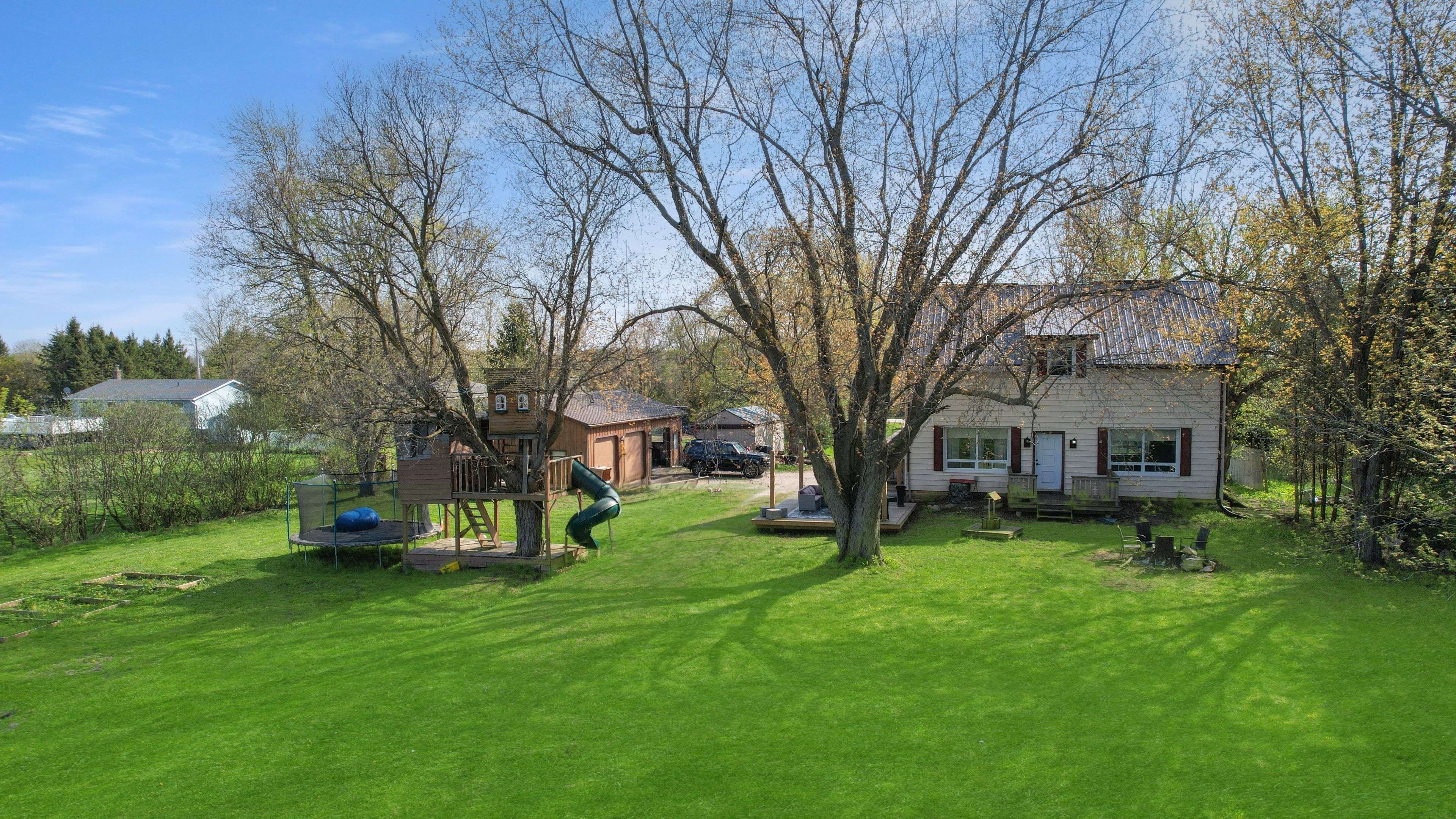 Wellington North, ON N0G 2L0,9499 Maas Park DR