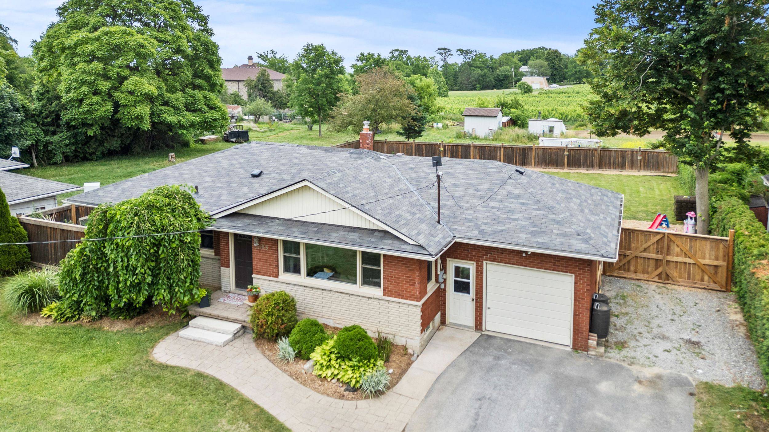 Lincoln, ON L0R 1B6,4153 Aberdeen RD