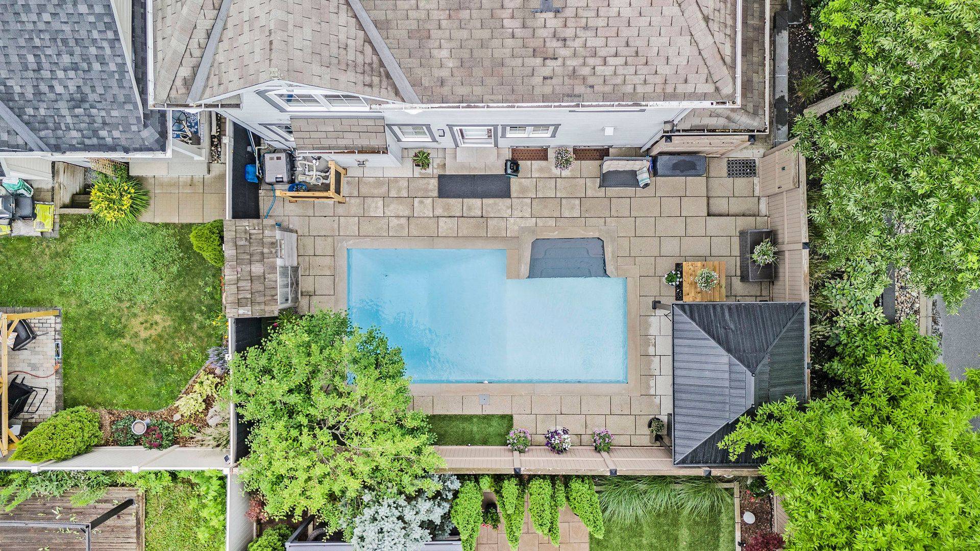 Barrhaven, ON K2J 0R6,2600 Fallingwater CIR