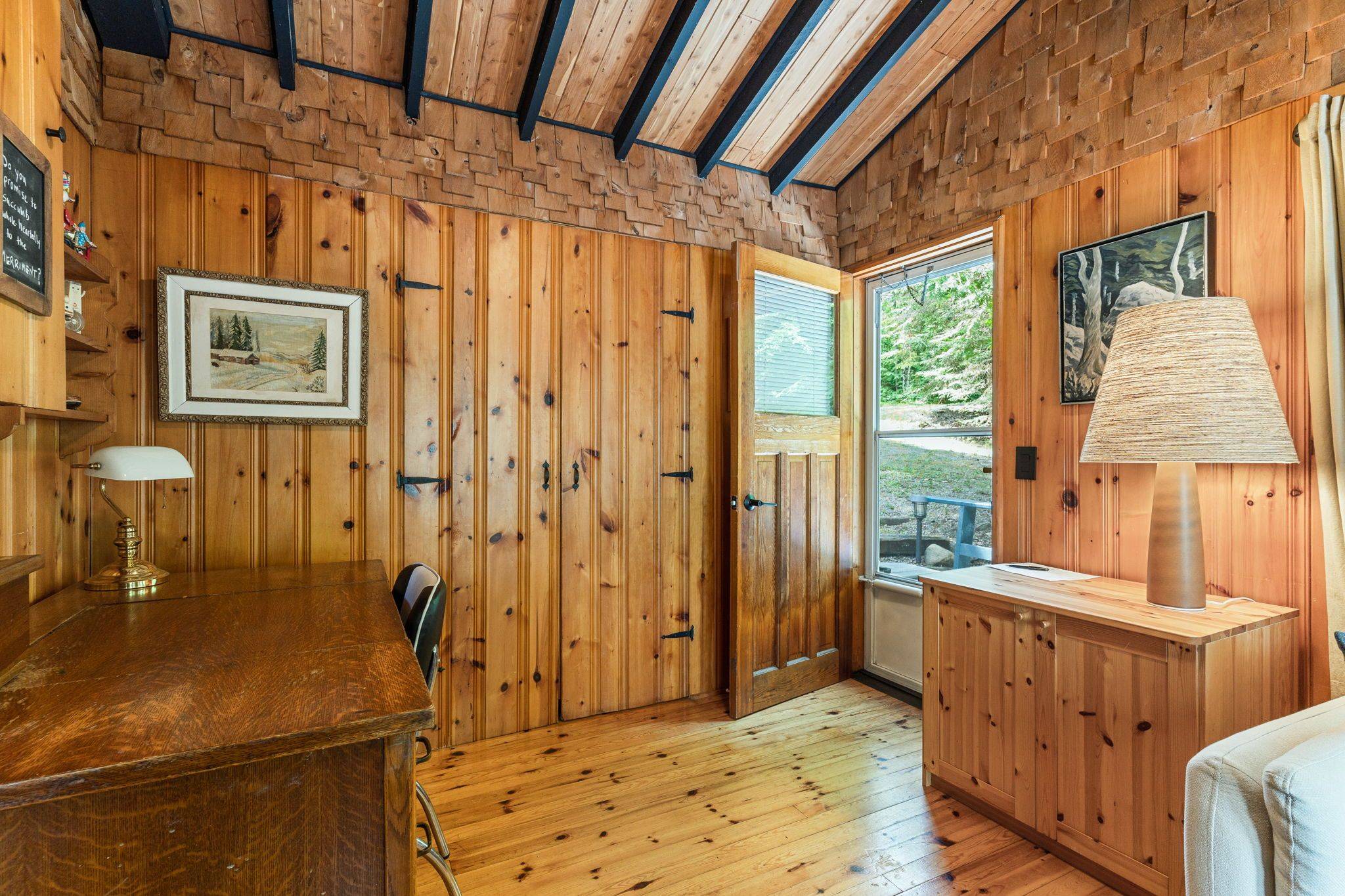 Highlands East, ON K0M 1S0,1068 Wolverine DR