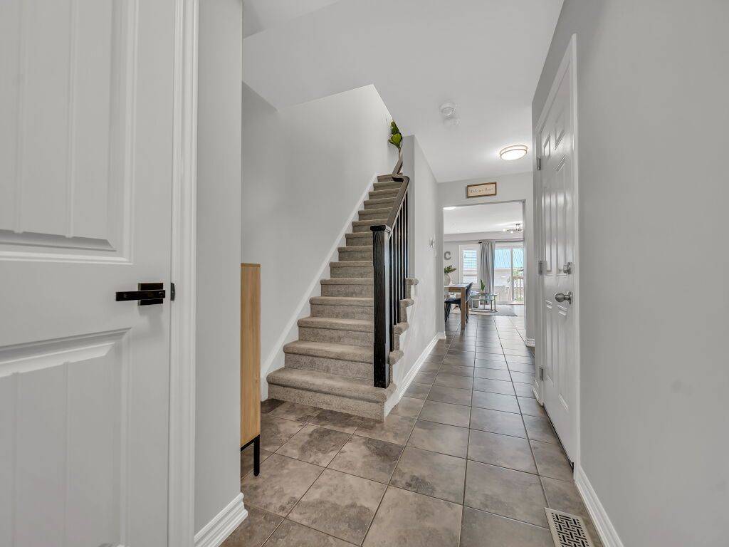 Centre Wellington, ON N1M 0C4,83 WESTMINSTER CRES