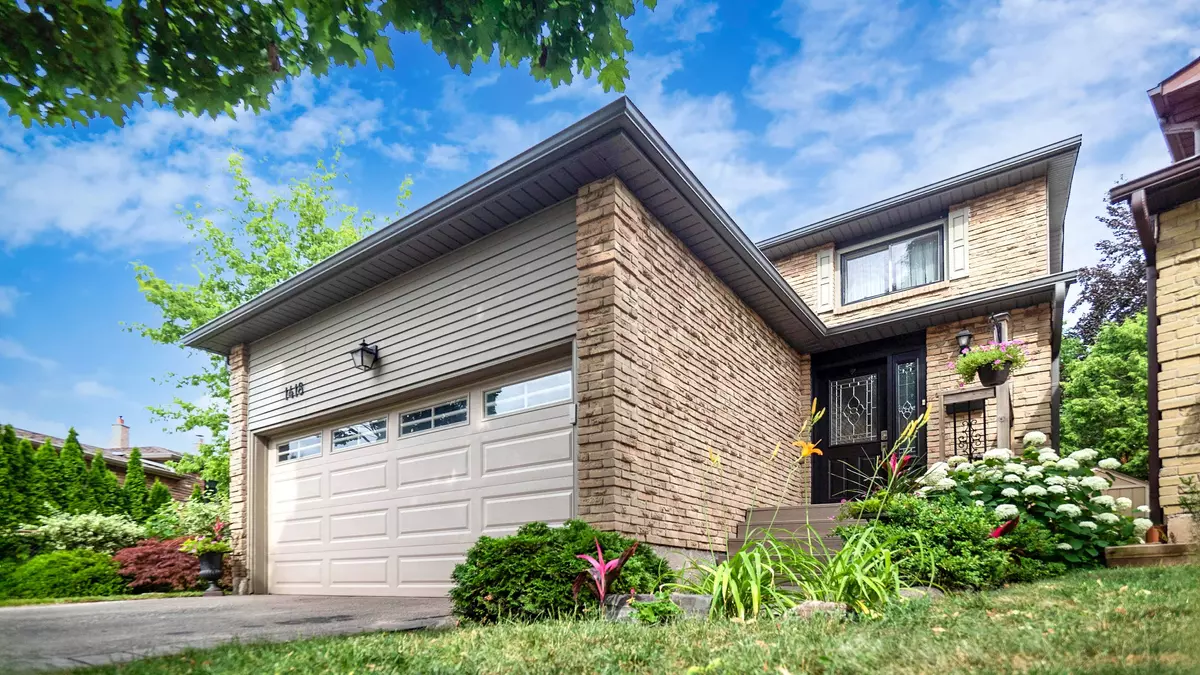 Oakville, ON L6H 3G6,1418 Jefferson CRES