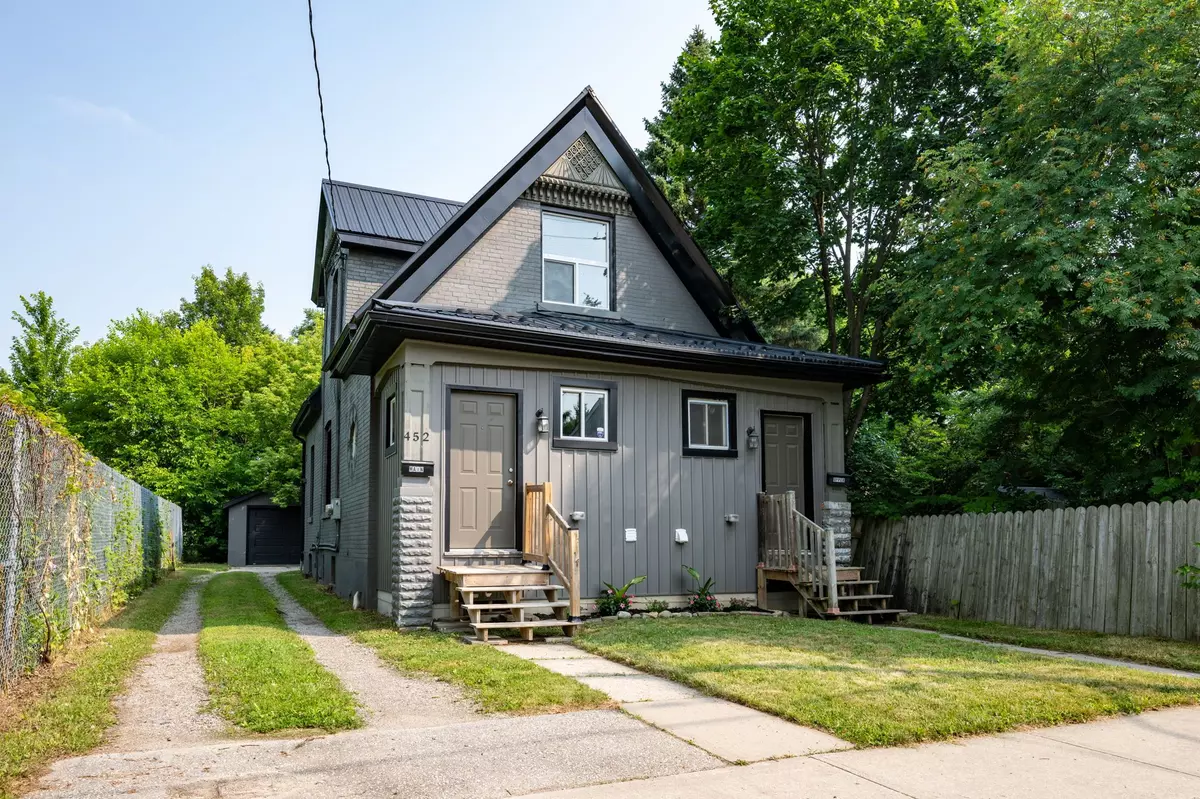 London East, ON N6B 1C2,452 South ST
