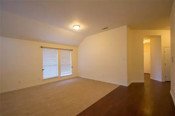 Saginaw, TX 76179,736 Silverbrook Drive