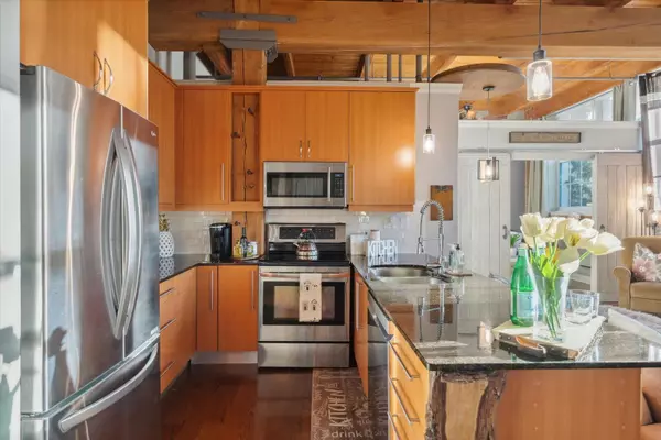 Newmarket, ON L3Y 1R1,543 Timothy ST #113