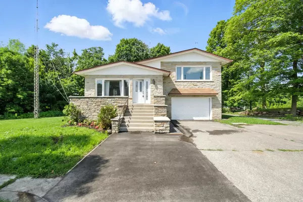 2505 Front RD, East Hawkesbury, ON K6A 2R2