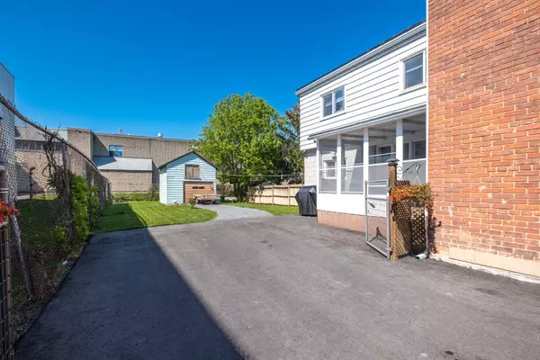 Kingston, ON K7K 2C6,139 Stephen ST
