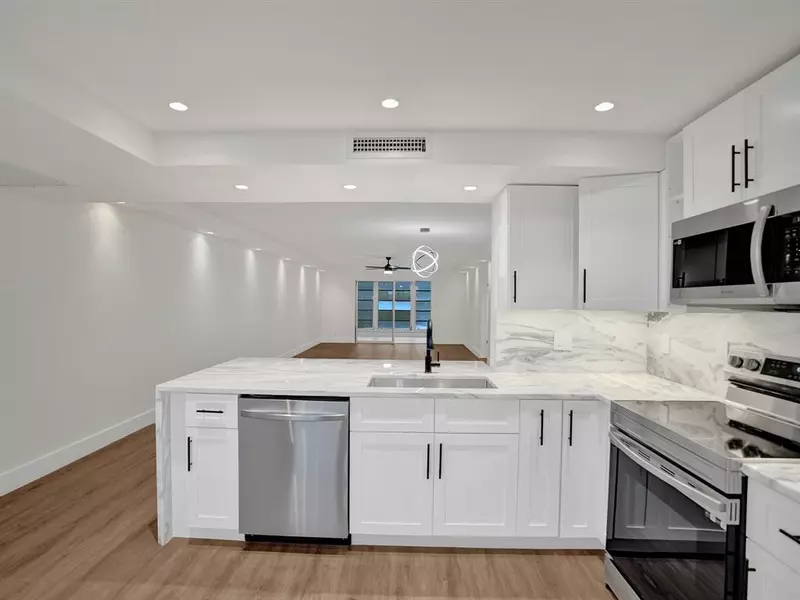 3305 Aruba Way #O4, Coconut Creek, FL 33066