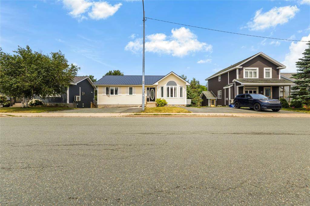 48 Eastbourne Crescent, St. John's, NL A1A 5G8